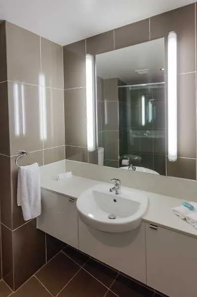Апарт-отель Mantra Collins Hotel Хобарт